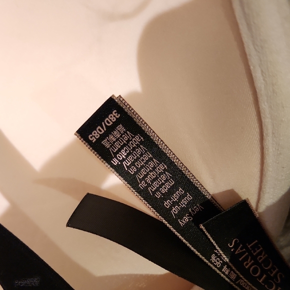 ❤️ NWOT! VICTORIA'S SECRET VERY SEXY PUSH-UP BRA IN ORCHID PARADISE, 38D - Picture 10 of 14